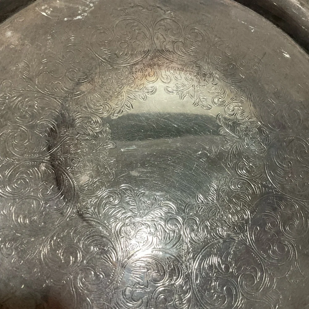 VINTAGE ONEIDA SILVER‎ PLATED ROUND SERVING TRAY
